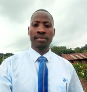 Ainamani Boaz jenal uganda safaris